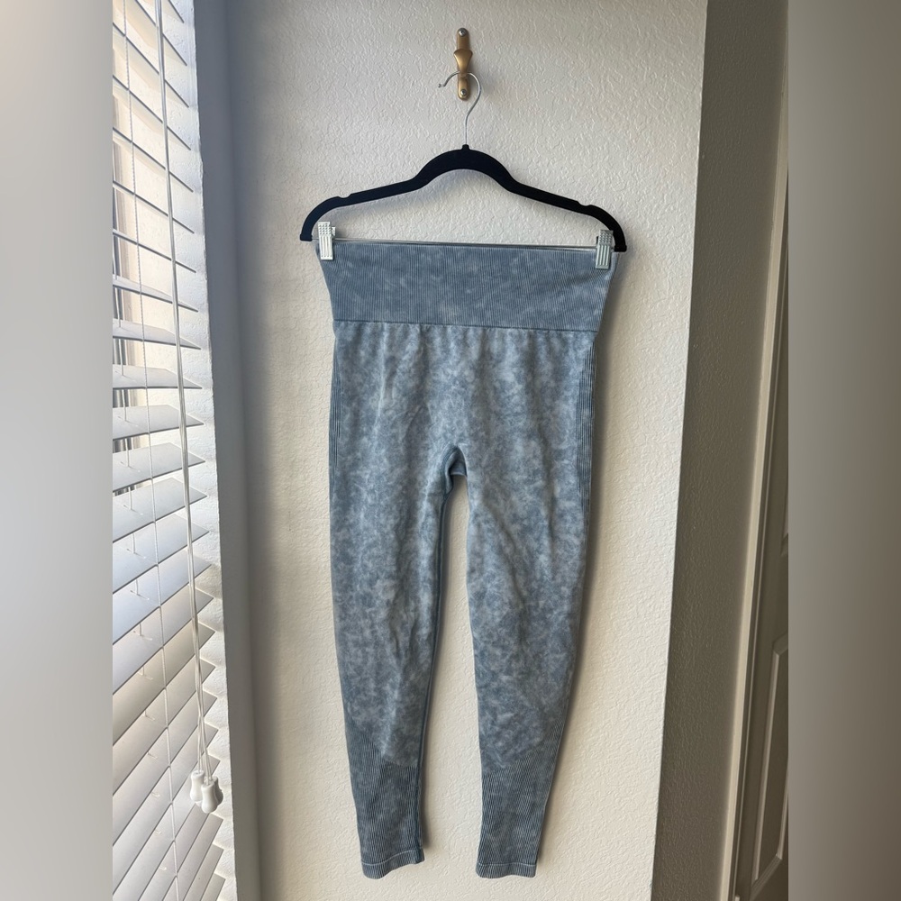 **FINAL PRICE** LIVI ACTIVE BY LANE BRYANT BLUE SPORTS ATHLETIC LEGGINGS SIZE 14